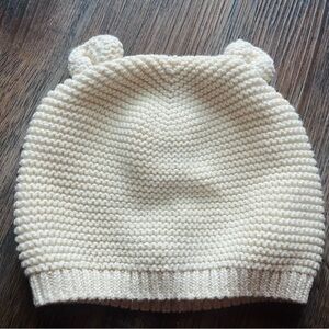 GAP Baby Brannan Bear Beanie French Vanilla Cream Winter Hat 6-12 months